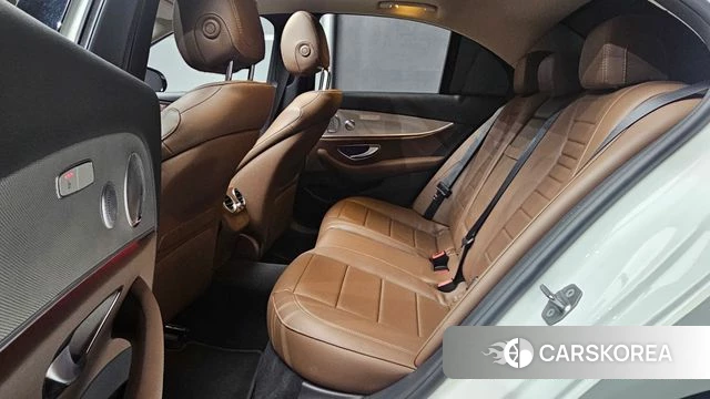 Mercedes-Benz E-Class W213 2018 Белый из Кореи, фото 3