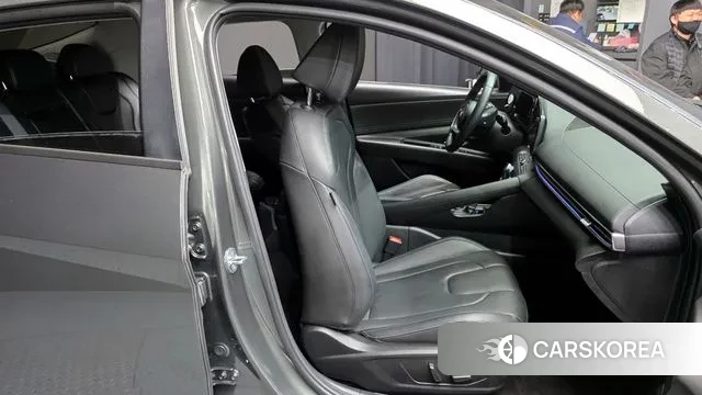 Hyundai The New Avante (CN7) 2023 Серый из Кореи, фото 3