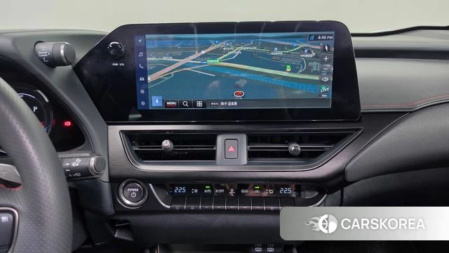 Lexus UX250h 2024 Белый из Кореи, фото 3