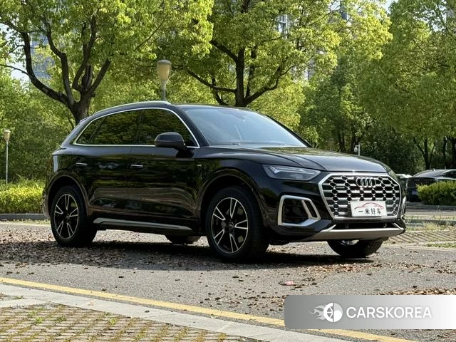 Audi Q5L 2022 Черный из Китая, фото 3