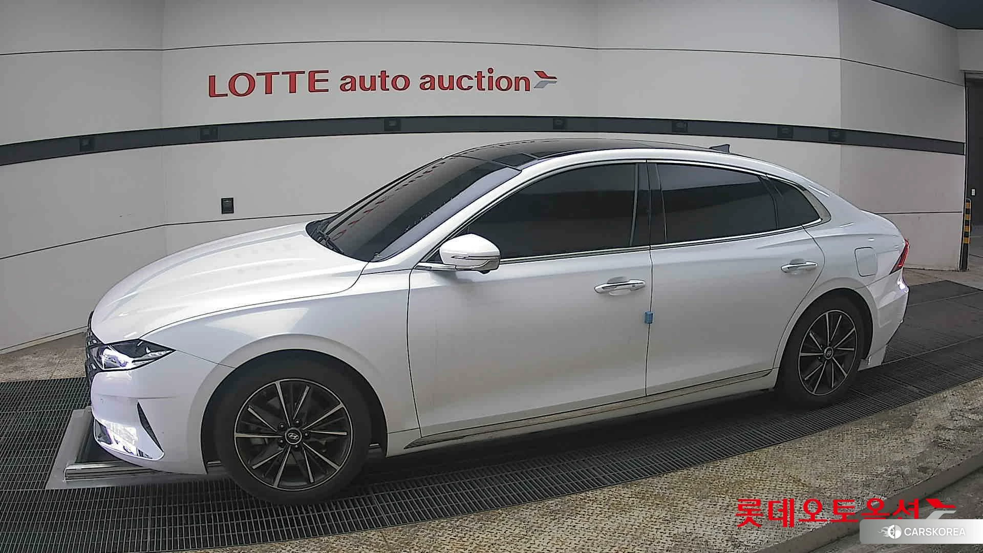 Hyundai Grandeur 2021 Белый из Кореи, фото 3