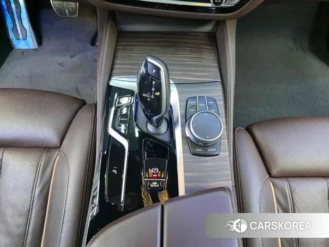 BMW 5 Series (G30) 2021 Серый из Кореи, фото 3