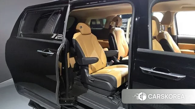 Kia Carnival 4th generation 2022 Черный из Кореи, фото 3