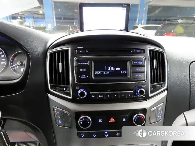 Hyundai The New Grand Starex 2019 Серебристо-серый из Кореи, фото 3