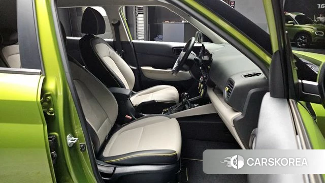 Hyundai Venue 2023 Светло-зеленый из Кореи, фото 3