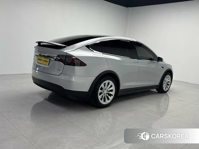 Tesla Model X 2018 Серебристо-серый из Китая, фото 3