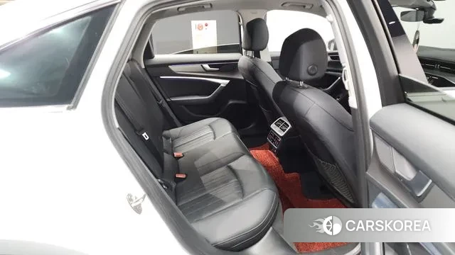 Audi A6 (C8) 2022 Белый из Кореи, фото 3