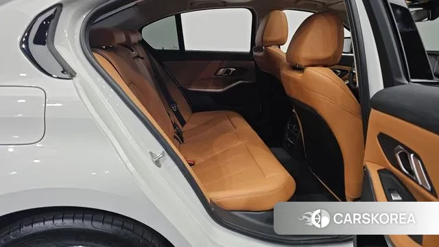 BMW 3 Series (G20) 2023 Белый из Кореи, фото 3