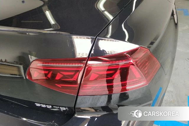 Volkswagen Magotan 2025 Черный из Китая, фото 3