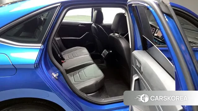 Volkswagen 7th Generation of Jetta 2023 Синий из Кореи, фото 3