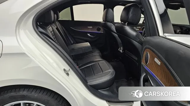 Mercedes-Benz E-Class W213 id 3483840 из Кореи 3