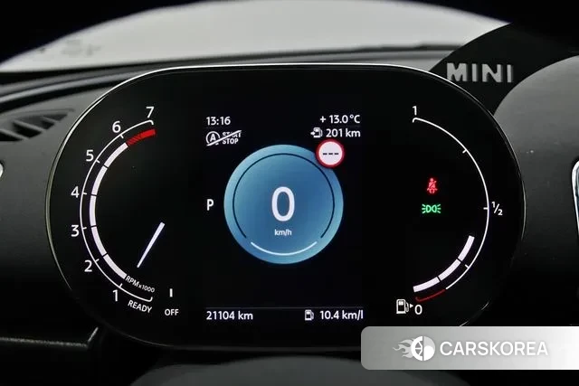 Mini Cooper Clubman 2023 Серебристо-серый из Кореи, фото 3