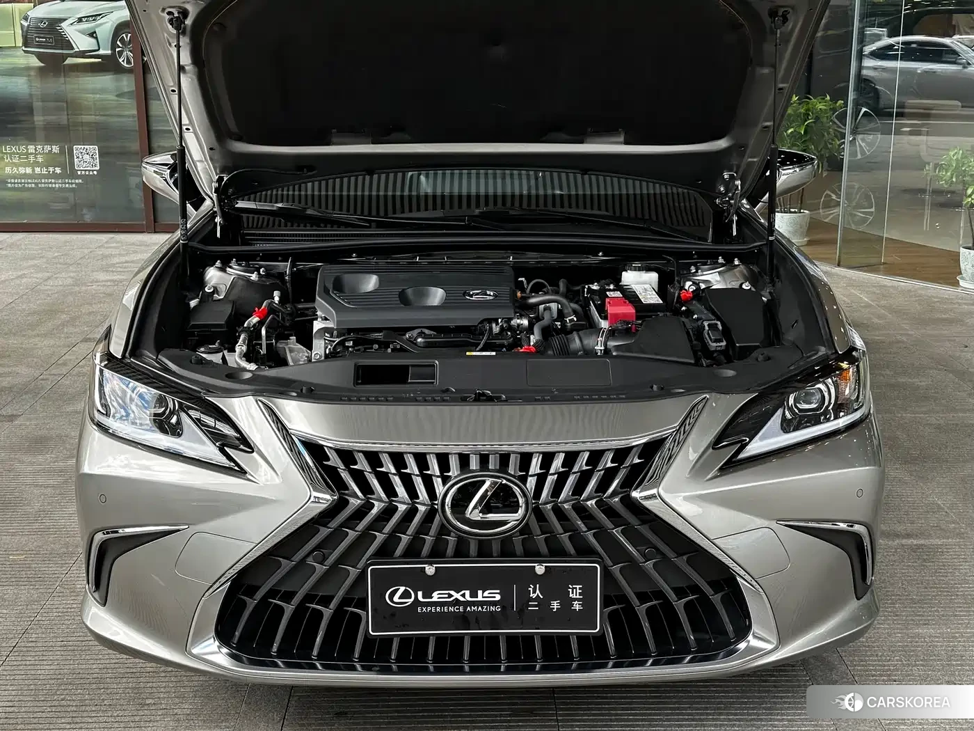Lexus ES 2024 Silver/gray из Китая, фото 3