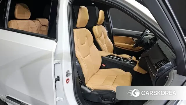Volvo XC90 second Generation 2023 Белый из Кореи, фото 3