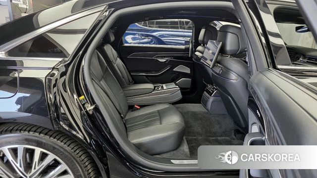 Audi A8 (D5) 2023 Черный из Кореи, фото 3