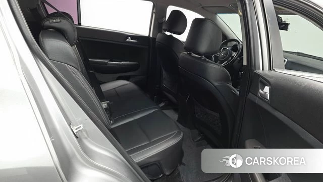 Kia Sportage The Bold 2021 Серый из Кореи, фото 3
