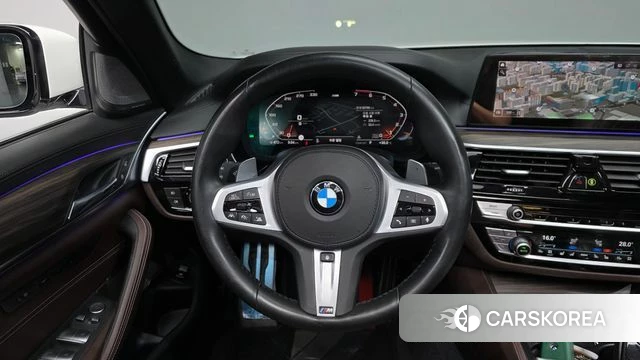 BMW 5 Series (G30) 2020 Белый из Кореи, фото 3