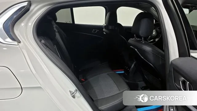 BMW 1 Series (F40) 2022 Белый из Кореи, фото 3