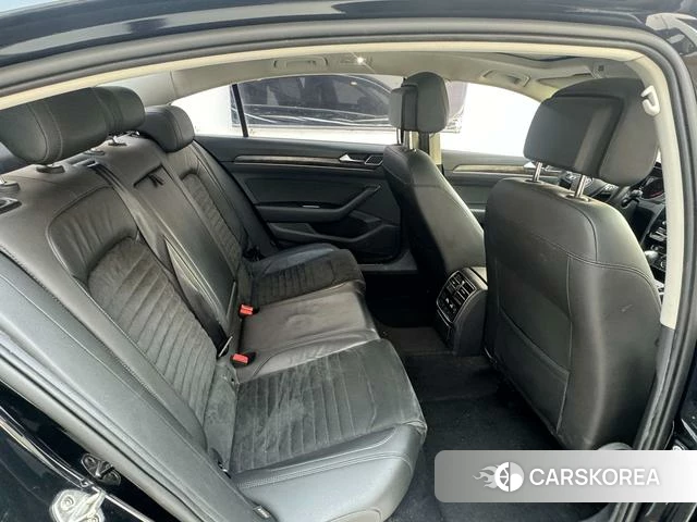 Volkswagen Magotan 2018 Черный из Китая, фото 3