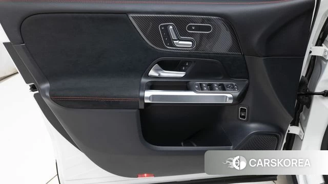 Mercedes-Benz GLB-Class X247 2023 Белый из Кореи, фото 3