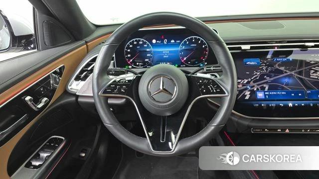 Mercedes-Benz E-Class W214 2025 Серебряный из Кореи, фото 3