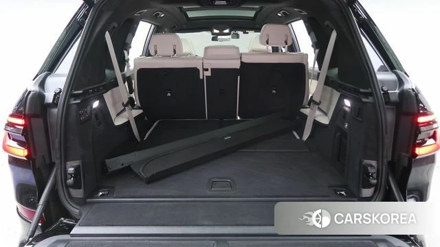 BMW X7 (G07) 2025 Черный из Кореи, фото 3