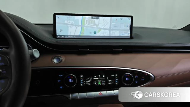 Genesis GV70 2023 Белый из Кореи, фото 3