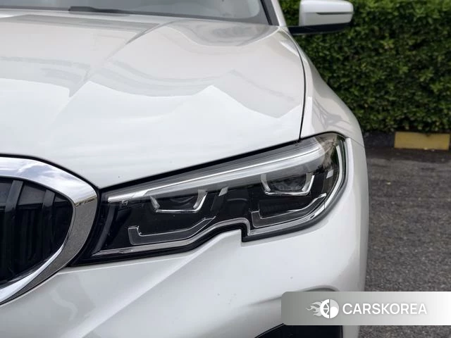 BMW 3 series 2022 Белый из Китая, фото 3