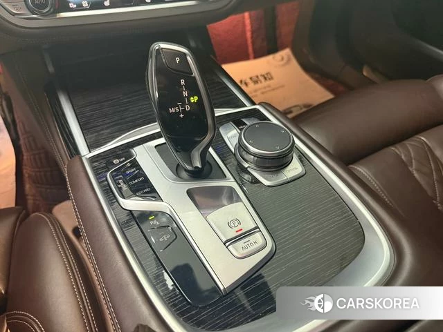 BMW 7 series 2021 Черный из Китая, фото 3