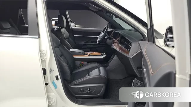 Ssangyong Torres EVX 2024 Белый из Кореи, фото 3