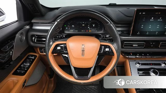 Lincoln Aviator 2nd generation 2021 Белый из Кореи, фото 3