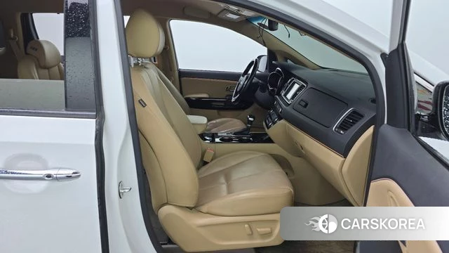 Kia The New Carnival 2018 Белый из Кореи, фото 3