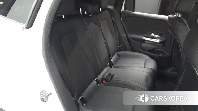 Mercedes-Benz GLA - Class H247 2021 Белый из Кореи, фото 3