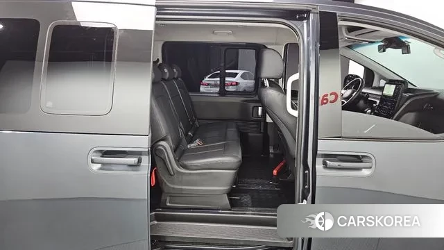 Hyundai Staria 2024 Серый из Кореи, фото 3