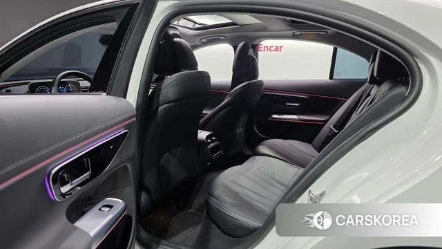 Mercedes-Benz E-Class W214 2024 Белый из Кореи, фото 3