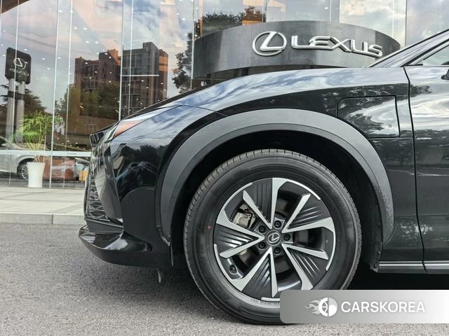 Lexus RZ 2024 Черный из Китая, фото 3