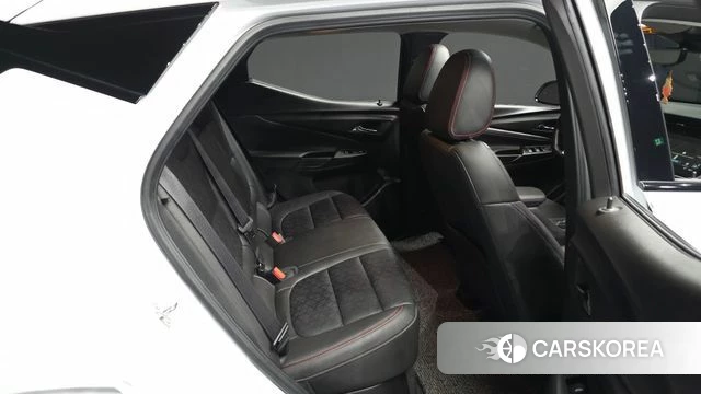 Chevrolet (GM Daewoo) Bolt EUV 2023 Белый из Кореи, фото 3