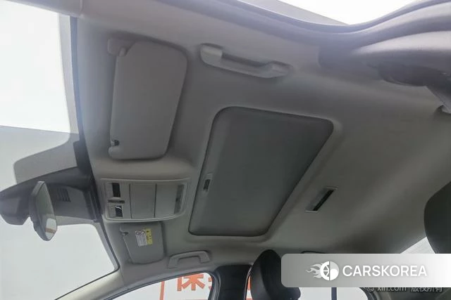 Mazda 3 Angkesaila 2023 Белый из Китая, фото 3