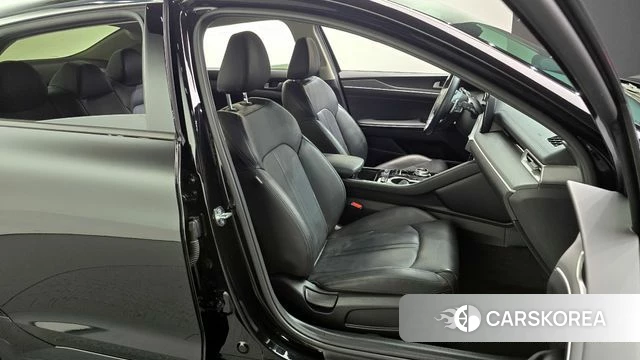 Kia K5 3rd generation 2023 Черный из Кореи, фото 3