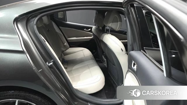 Genesis The New G70 2023 Серый из Кореи, фото 3