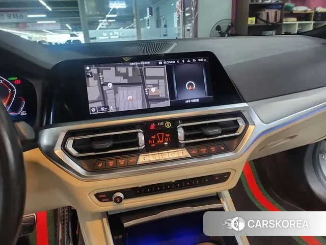 BMW 3 Series (G20) 2022 Белый из Кореи, фото 3