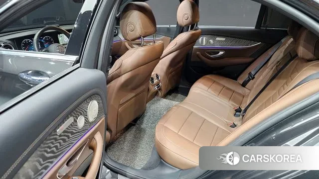 Mercedes-Benz E-Class W213 2022 Серый из Кореи, фото 3
