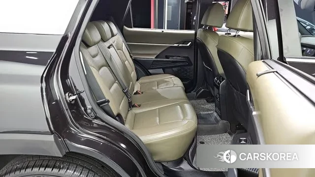 Ssangyong Torres 2023 Черный из Кореи, фото 3