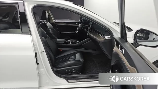 Kia K5 3rd generation 2023 Белый из Кореи, фото 3