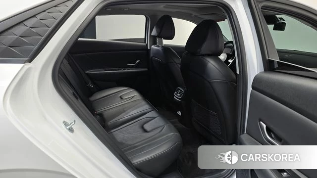 Hyundai The New Avante Hybrid (CN7) 2025 Белый из Кореи, фото 3