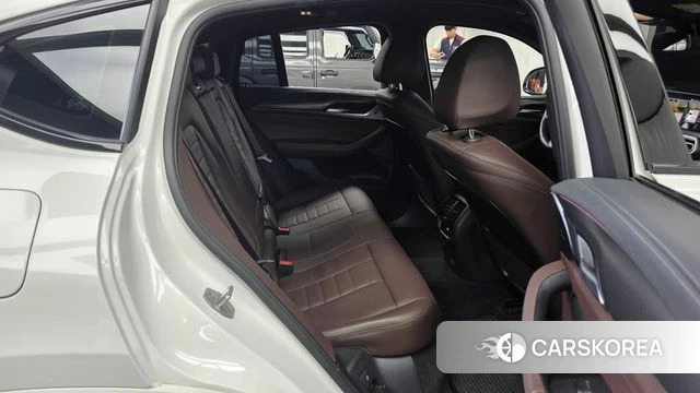 BMW X4 (G02) 2025 Белый из Кореи, фото 3