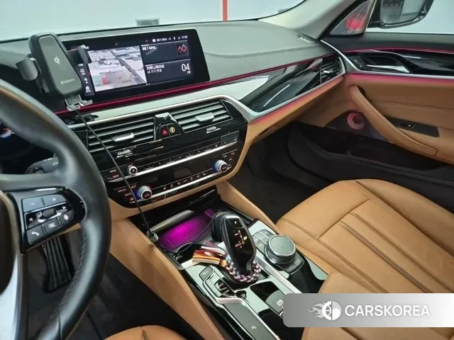 BMW 5 Series (G30) 2020 Черный из Кореи, фото 3