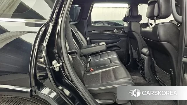 Jeep Grand Cherokee 2018 Черный из Кореи, фото 3