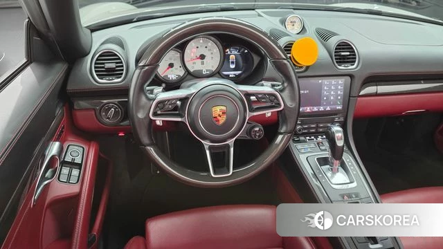 Porsche 718 Boxster 2018 Серебристо-серый из Кореи, фото 3