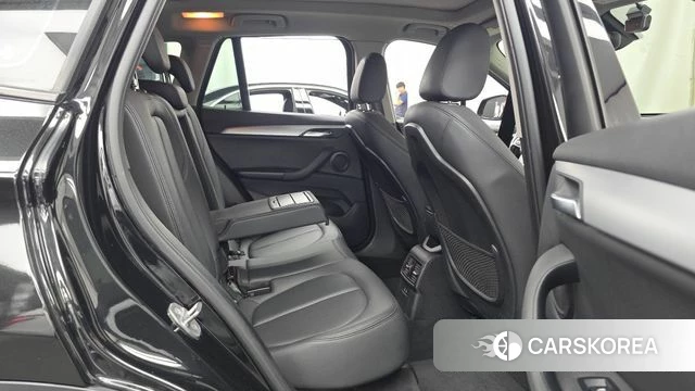 BMW X1 (F48) 2019 Черный из Кореи, фото 3